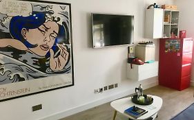 Lovely 1 Bed Cosy City Apartment With Shard View